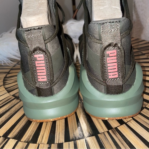 Puma 🐅 Olive Women’s Lace Up Nylon Workout Modern Training Shoe Sneakers - Picture 4 of 5